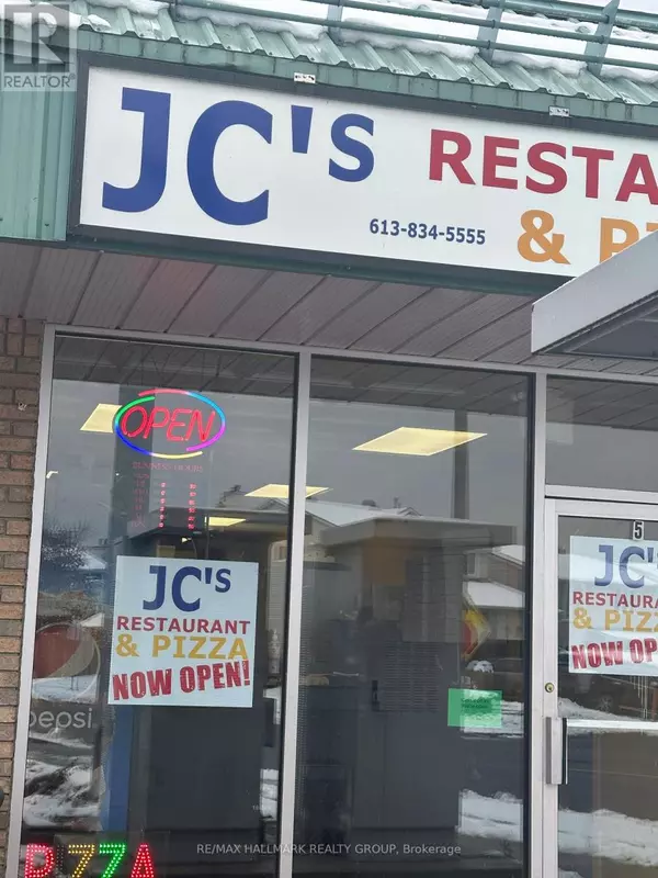 Ottawa, ON K1E2H5,8154 JEANNE-D'ARC BLVD N BOULEVARD