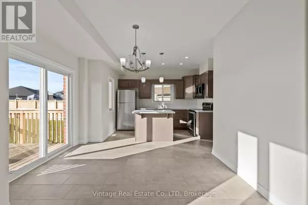 Thorold (rolling Meadows), ON L2V0H6,33 CINNAMON STREET