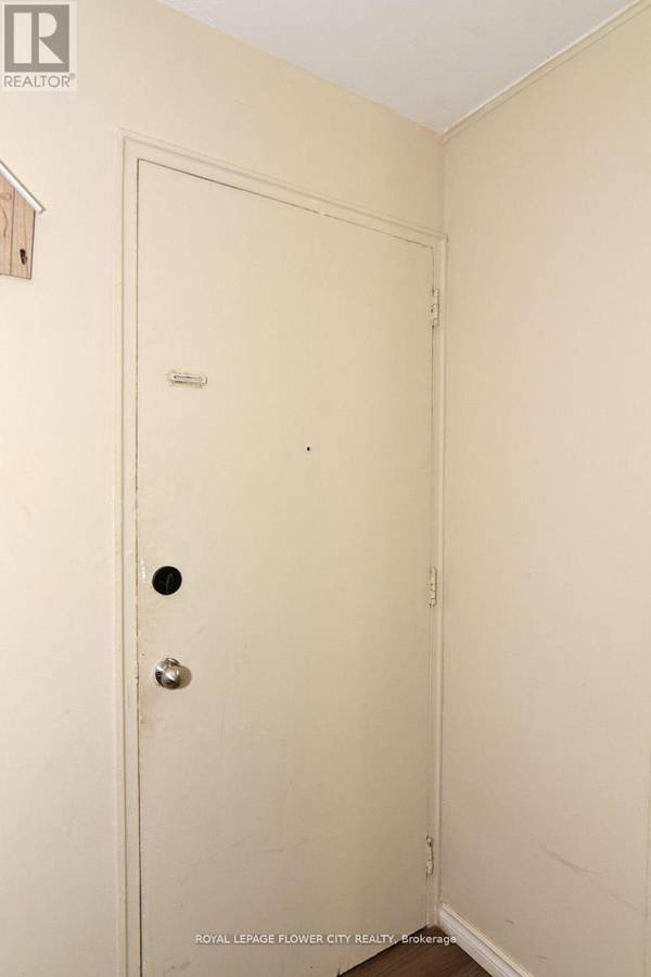 London East (east O), ON N5W1A9,1176 Hamilton RD #105