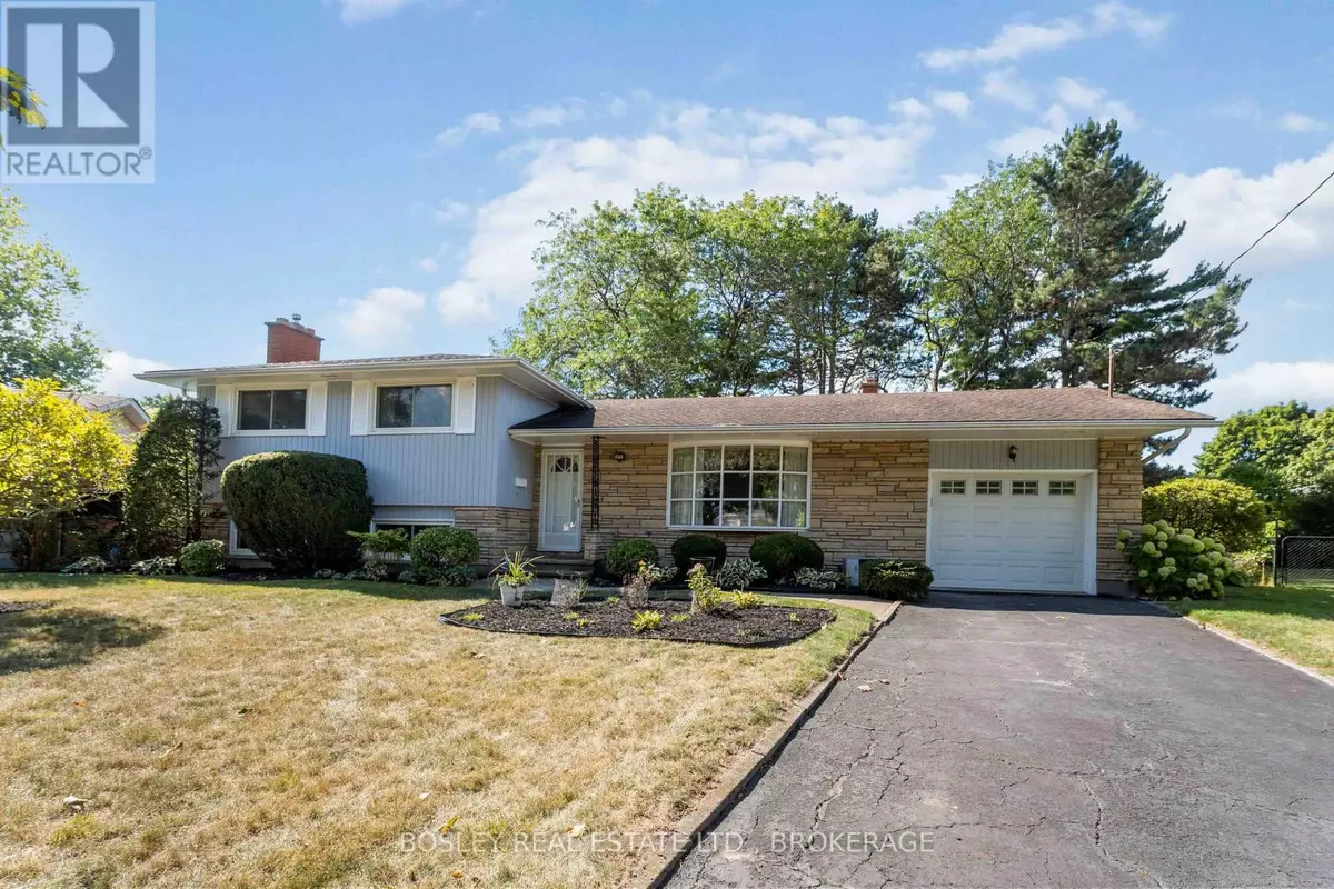 St. Catharines (lakeshore), ON L2N2M6,27 MEADOWLARK CRESCENT