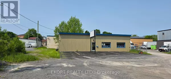 10 FAHEY STREET, Belleville (belleville Ward), ON K8P3M5