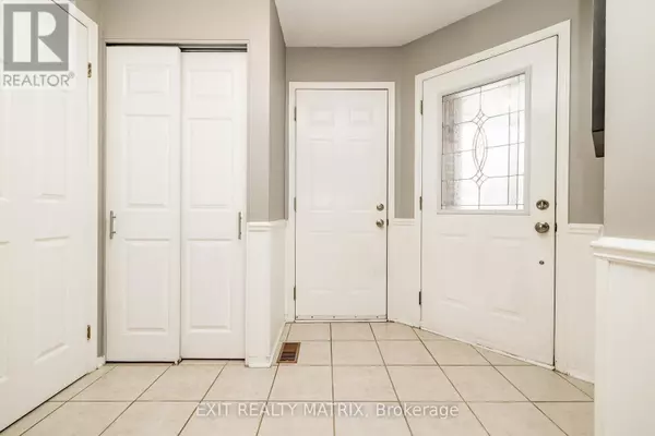 Ottawa, ON K2S1S4,125 WHALINGS CIRCLE N