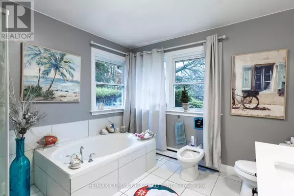 Port Hope, ON L1A1Z9,23 FRASER STREET