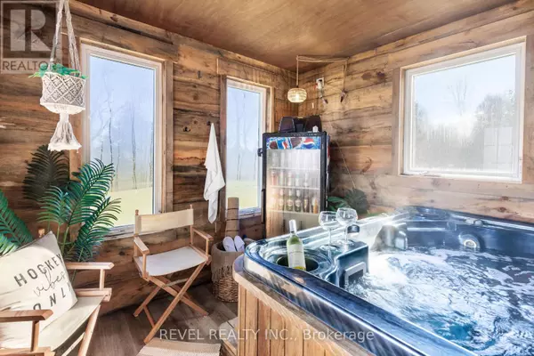 Kawartha Lakes (verulam), ON K0M1L0,1578 STURGEON ROAD