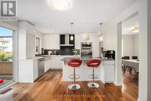 Ottawa, ON K2K2R3,56 IPSWICH TERRACE