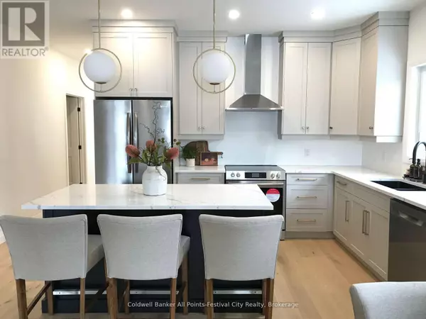 West Perth (mitchell), ON N0K1N0,169 WIMPOLE STREET