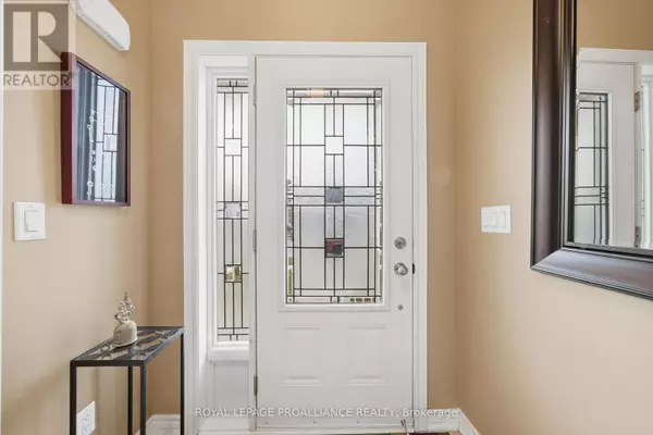 Cobourg, ON K9A0J3,716 WILKINS GATE