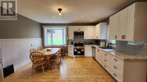 Muskoka Lakes (watt), ON P0B1M0,1034 Quinn RD #1