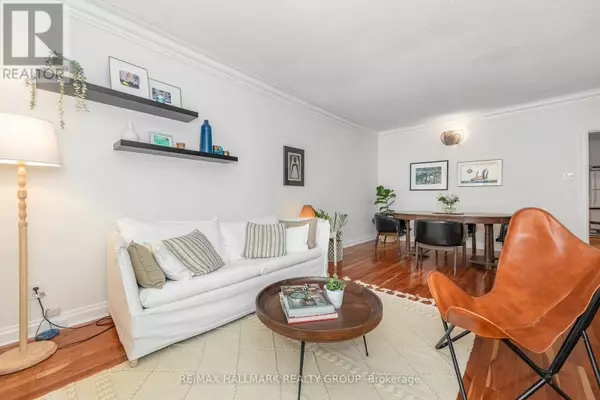 Ottawa, ON K1S3J8,82 BEECH STREET