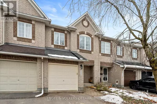 Ottawa, ON K2M2T4,526 MEADOWBREEZE DRIVE