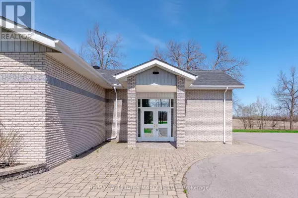 South Stormont, ON K0C1M0,14233 COUNTY RD 18 ROAD