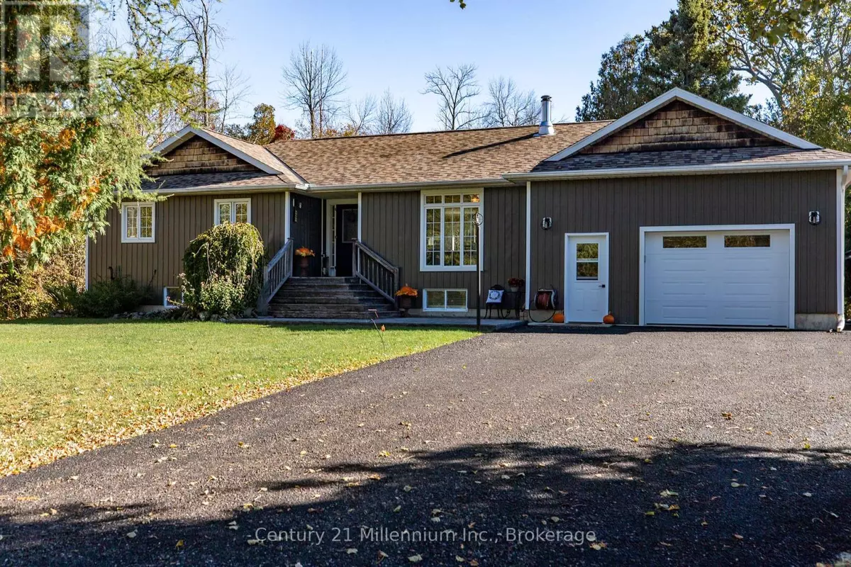 South Bruce Peninsula, ON N0H2T0,23 PIERCE STREET N