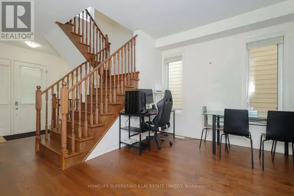 Thorold (confederation Heights), ON L2V5G5,7 WHITE ASH ROAD