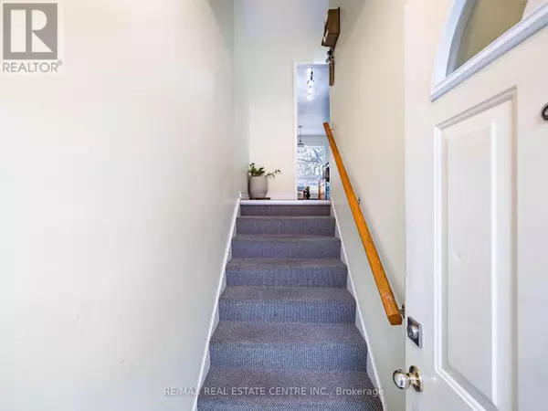 Guelph (willow West/sugarbush/west Acres), ON N1H7A4,49 Rhonda RD #121