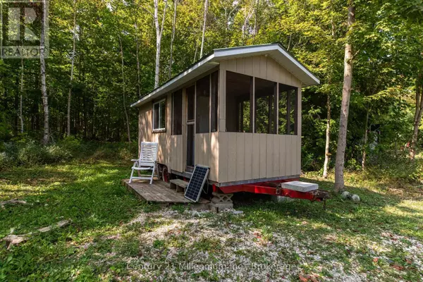 Northern Bruce Peninsula, ON N0H1W0,667 EAST ROAD