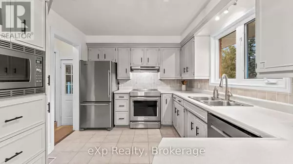 Saugeen Shores, ON N0H2C4,861 GUSTAVUS STREET