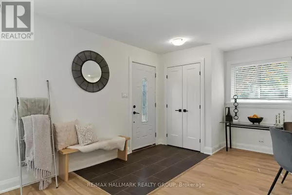 Ottawa, ON K1K2L1,756 CUMMINGS AVENUE