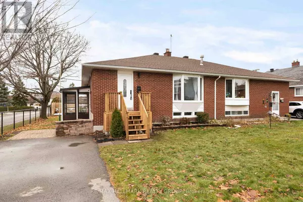 756 CUMMINGS AVENUE, Ottawa, ON K1K2L1