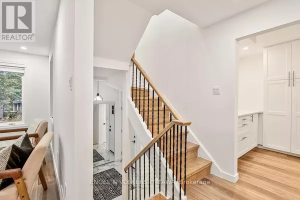 Ottawa, ON K1V9R3,12 BAYSIDE PRIVATE