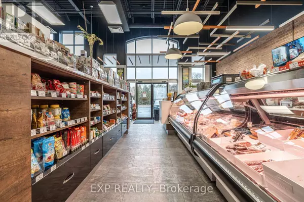 Ottawa, ON K2G1E6,1884 Merivale RD #115-116