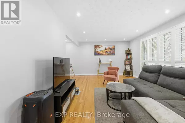 Waterloo, ON N2L5P1,364 ROSELAWN PLACE