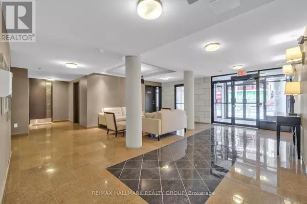 Ottawa, ON K1Z5H3,323 Winona AVE #310