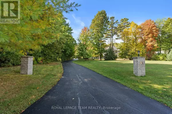 Ottawa, ON K2W1C1,51 MARCHVALE DRIVE