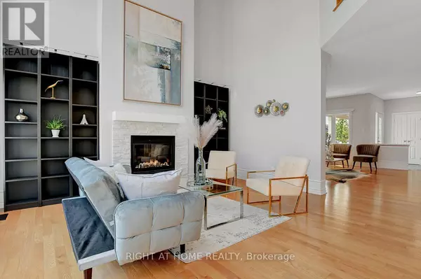 Ottawa, ON K4M0B4,510 SUMMERHILL STREET