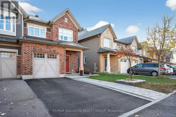 Ottawa, ON K1T0J7,332 GRACEWOOD CRESCENT