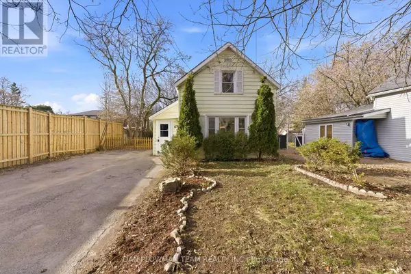 Belleville (belleville Ward), ON K8P3W6,2 WICKETT STREET