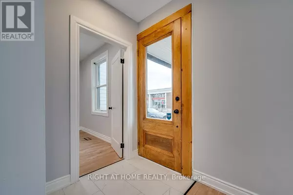 Arnprior, ON K7S1S2,97 MADAWASKA STREET