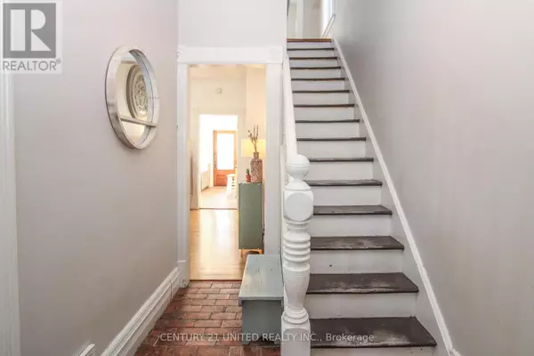 Peterborough (town Ward 3), ON K9J3N6,183 RUBIDGE STREET