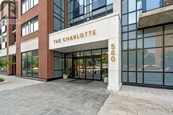 Ottawa, ON K1N0G3,560 Rideau ST #521