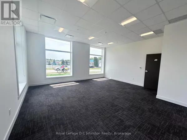 Saugeen Shores, ON N0H2C3,1020 GODERICH ST #119