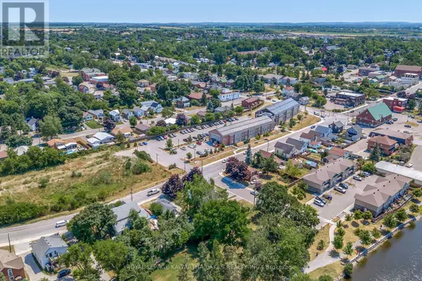 Kawartha Lakes (lindsay), ON K9V3P3,4 BOND STREET E