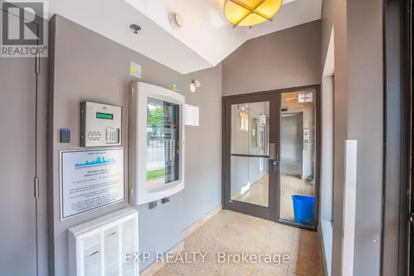 Ottawa, ON K1N0B4,456 King Edward AVE #403