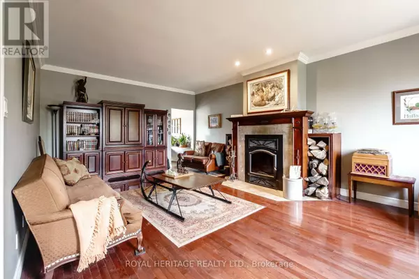 Kawartha Lakes (fenelon), ON K0M1E0,2435 ELM TREE ROAD