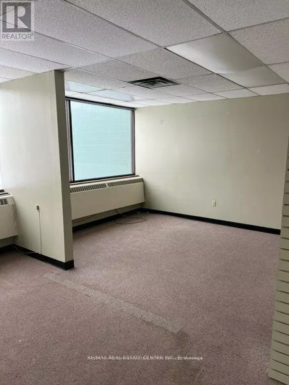 Cambridge, ON N1R1V7,76 Main ST #Upper