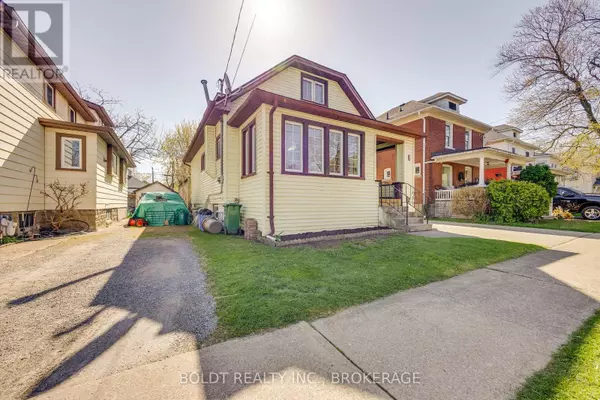 St. Catharines (e. Chester), ON L2P3B8,8 CHELSEA STREET