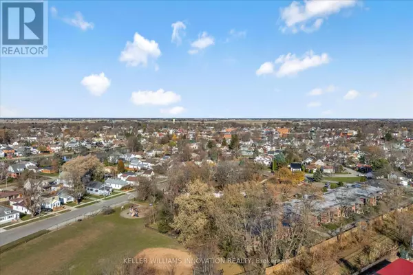 Chatham-kent, ON N8A4Z9,615 GILLARD STREET