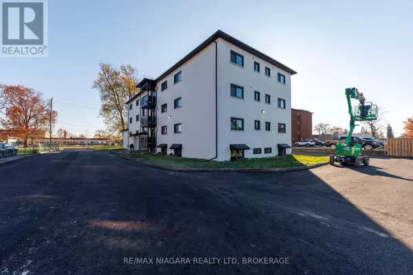 Welland (lincoln/crowland), ON L3B3C8,141 Plymouth RD #Unit 6