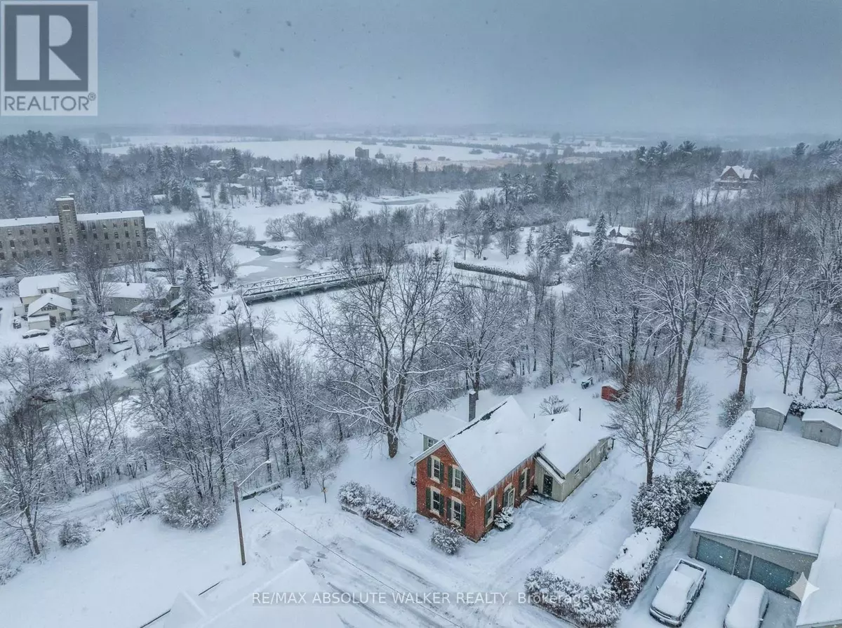 Mississippi Mills, ON K0A1A0,40 THOMAS STREET