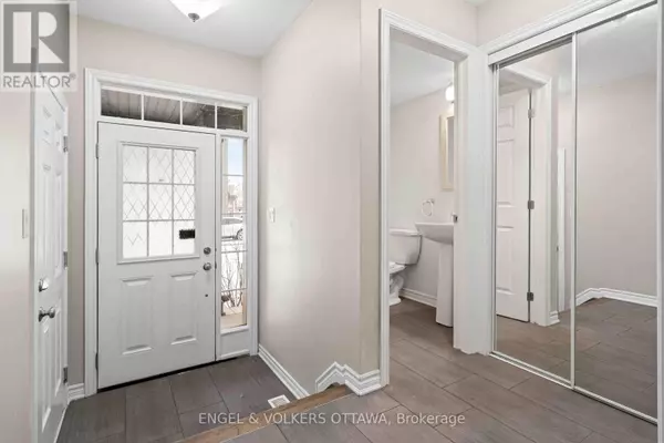 Ottawa, ON K4A1A3,536 BROADLEAF STREET