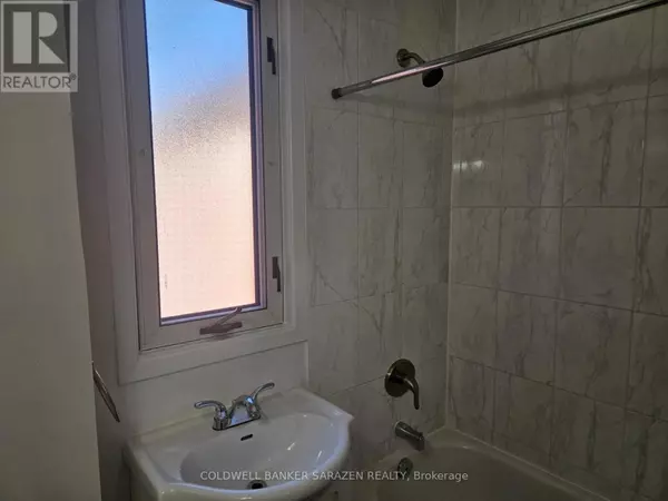 Ottawa, ON K1Y2C1,68 Spadina AVE #2