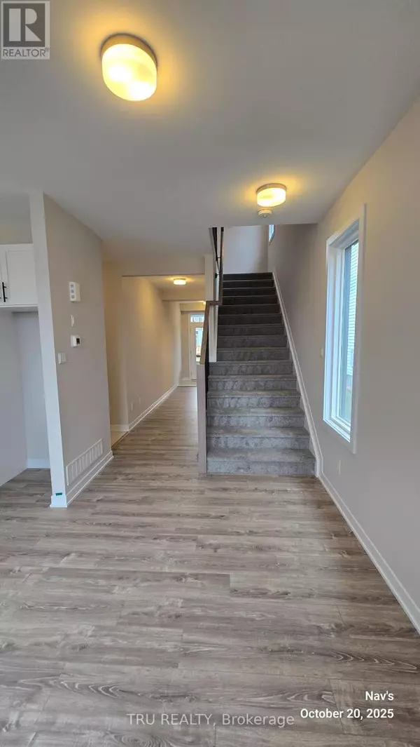 Ottawa, ON K2J7H5,887 ANDESITE TERRACE