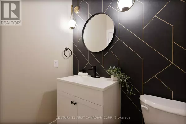 North Middlesex (ailsa Craig), ON N0M1A0,25 SHELDABREN STREET