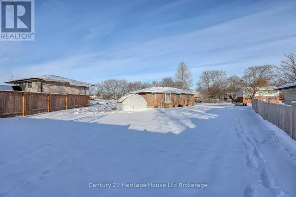 Woodstock (woodstock - South), ON N4S2M1,816 PAVEY STREET