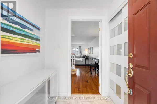 Ottawa, ON K2E7W3,29 VALLEY RIDGE STREET