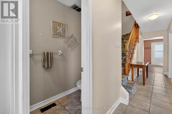 Ottawa, ON K2H7B4,2628 BASELINE ROAD