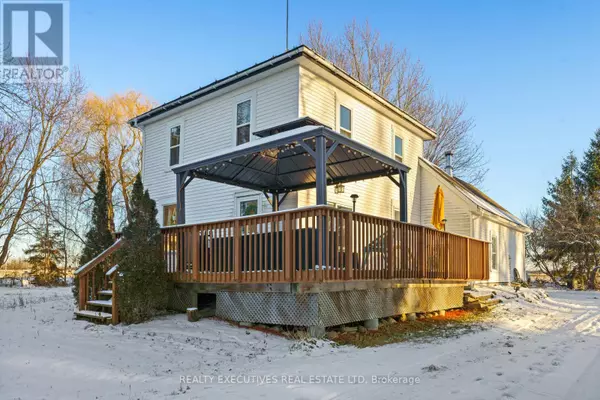 North Dundas, ON K0E1S0,10938 CHURCH ROAD